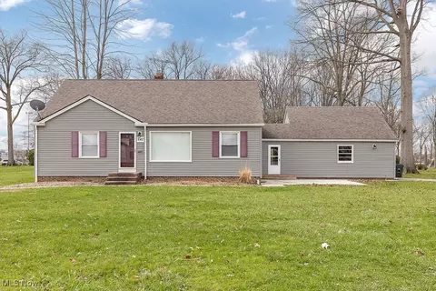 640 Voelker Ave, Euclid, OH 44123