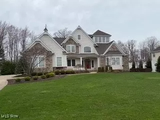 8120 Humphrey Hill Dr, Concord, OH 44077