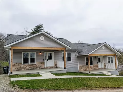381 Uhl St, Millersburg, OH 44654