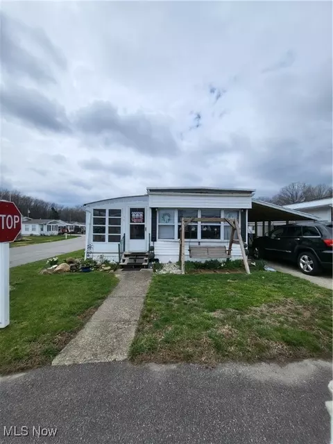 58 Wilpark Dr, Akron, OH 44312
