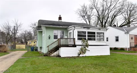 21103 Eastwood Ave, Cleveland, OH 44126