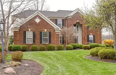 35317 Emory Dr, Avon, OH 44011