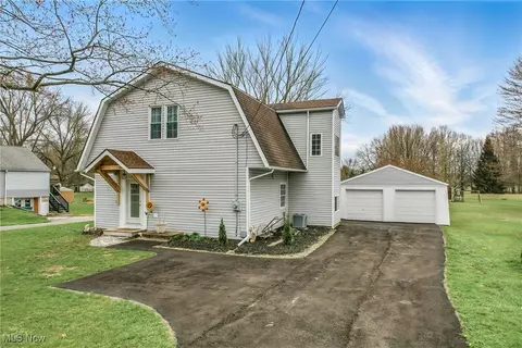 400 Champion Ave E, Warren, OH 44483