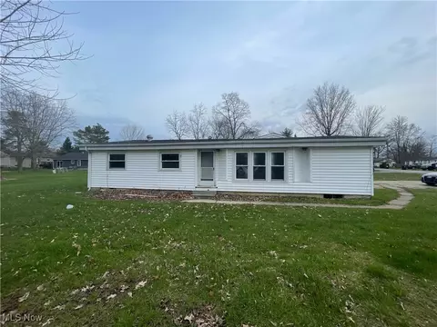 364 Hickory Run, Lagrange, OH 44050 photo 4
