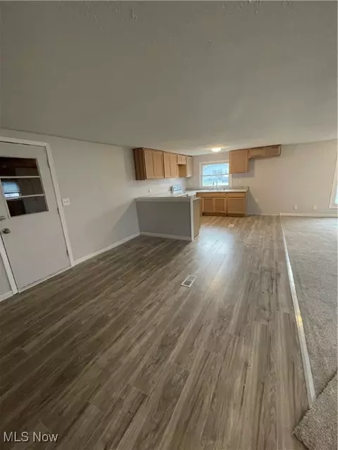 364 Hickory Run, Lagrange, OH 44050 photo 6