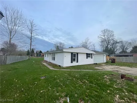 364 Hickory Run, Lagrange, OH 44050 photo 3