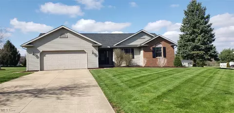 126 Countryview Ave, Dalton, OH 44618