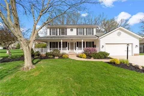 5373 Park Vista Ct, Stow, OH 44224
