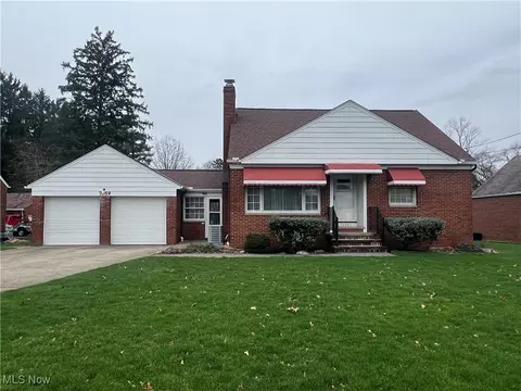 7059 Brecksville Rd, Independence, OH 44131
