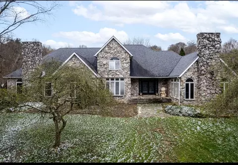 7720 Wadsworth, Medina, OH 44256