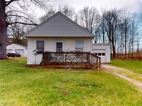 3866 Kirtland Rd, Willoughby, OH 44094