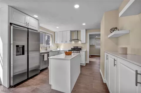 Kitchen - 4331 Birchwood Ave, Ashtabula, OH 44004 photo 1 of 3