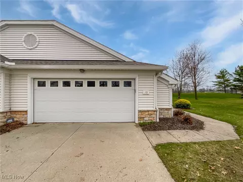 13 Whitaker Cv, Avon Lake, OH 44012