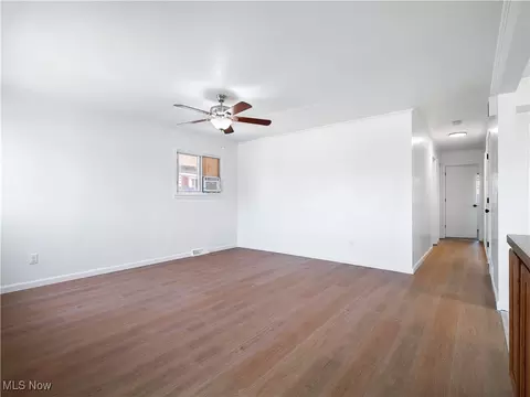 209 Franklin Ave, Elyria, OH 44035 photo 6