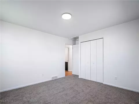 209 Franklin Ave, Elyria, OH 44035 photo 19