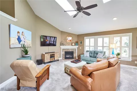 Living - 1233 Clifford Dr, Copley, OH 44321 photo 3 of 3