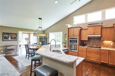 Kitchen - 1233 Clifford Dr, Copley, OH 44321 photo 1 of 4