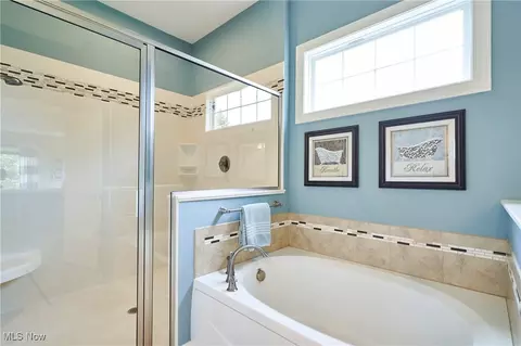 Bath - 1233 Clifford Dr, Copley, OH 44321 photo 3 of 3