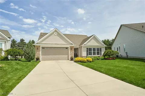 Exterior - 1233 Clifford Dr, Copley, OH 44321 photo 2 of 6
