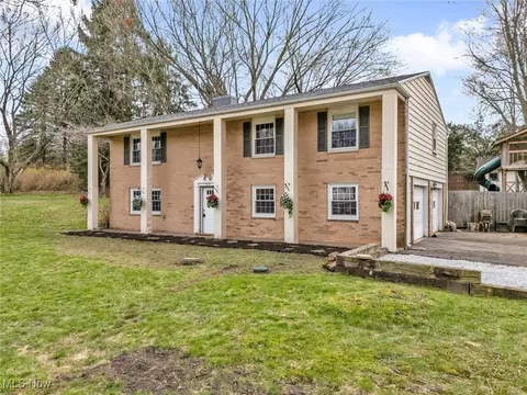 7530 Hillway Ave NW, North Canton, OH 44720