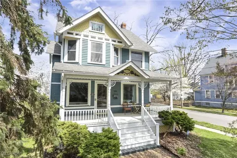 3202 Daisy Ave, Cleveland, OH 44109
