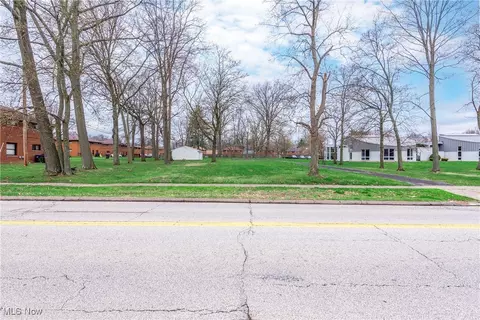 1882 Bailey Rd, Cuyahoga Falls, OH 44221