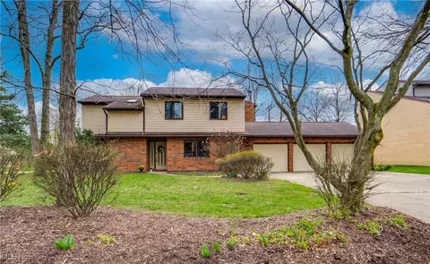 308 Guys Run Rd, Coventry, OH 44319