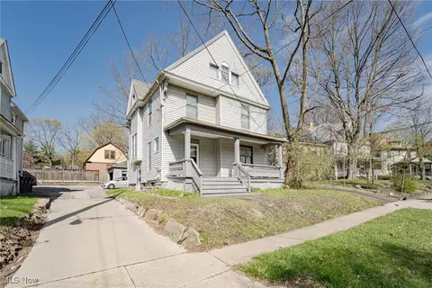 120 Beck Ave, Akron, OH 44302