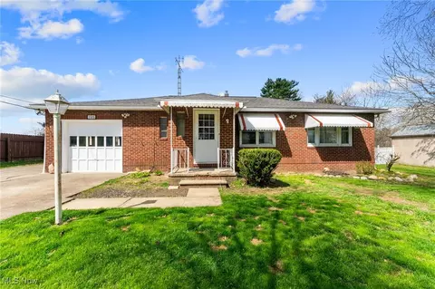 705 Figueroa Pl SE, Canton, OH 44707