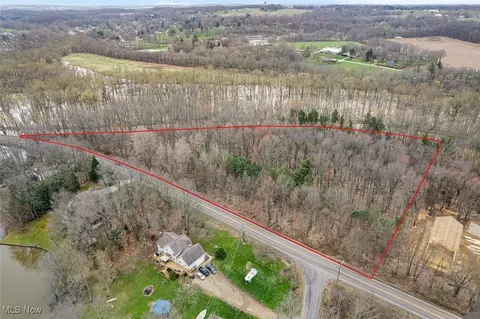 Erie Avenue Nw, Canal Fulton, OH 44614