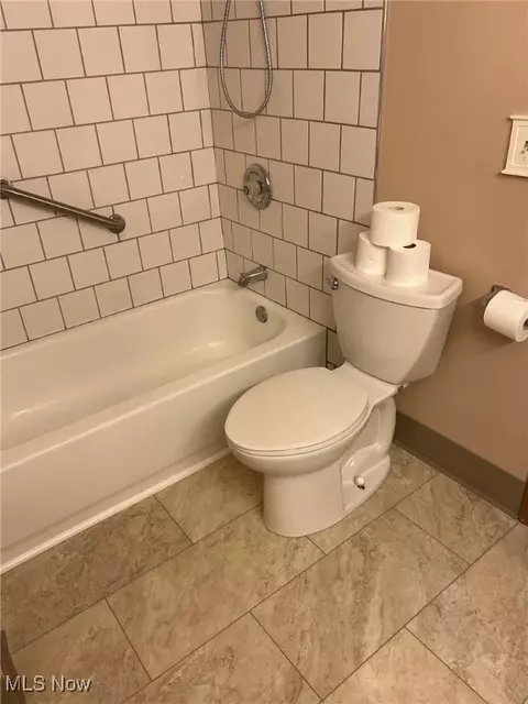 Bath - 6462 State Rd #04, Parma, OH 44134 photo 6 of 6