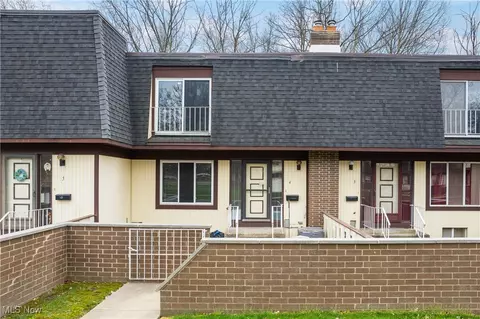 Exterior - 6462 State Rd #04, Parma, OH 44134 photo 1 of 4