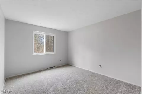 Bedroom - 6462 State Rd #04, Parma, OH 44134 photo 6 of 8