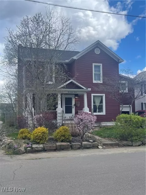 237 Minnich Ave NW, New Philadelphia, OH 44663