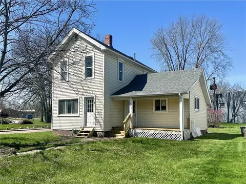 222 Smith St, Niles, OH 44446 photo 1