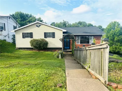 101 Laramie Rd, Marietta, OH 45750