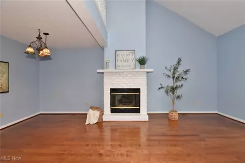 700 Hampton Cir #6, Aurora, OH 44202 photo 12