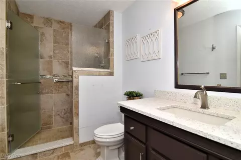 700 Hampton Cir #6, Aurora, OH 44202 photo 21