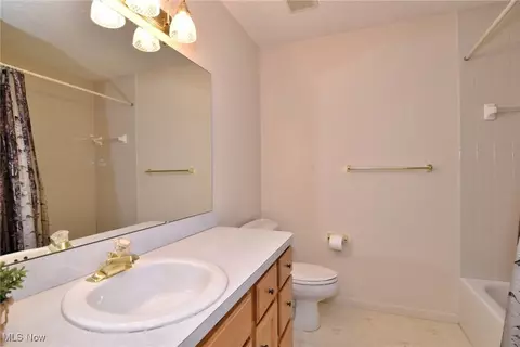 700 Hampton Cir #6, Aurora, OH 44202 photo 30