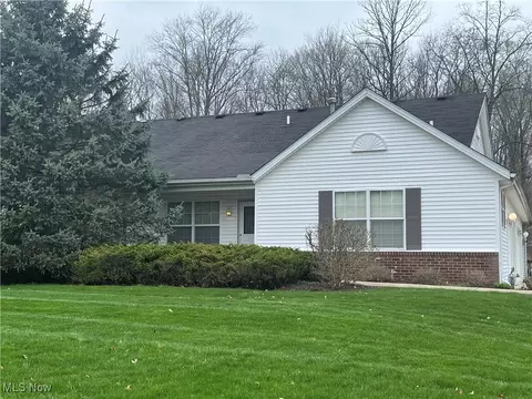 9251 Hickory Ridge Dr, Streetsboro, OH 44241