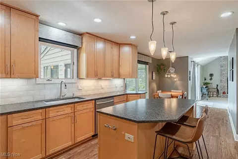 Kitchen - 28790 Inner Circle Ct, Solon, OH 44139 photo 4 of 4