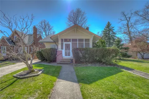 Exterior - 10 E 219th St, Euclid, OH 44123 photo 1 of 5