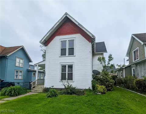 Exterior - 1636 W 8th St, Ashtabula, OH 44004 photo 1 of 6