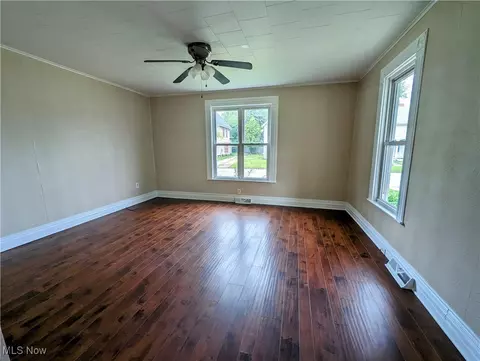 Living - 1636 W 8th St, Ashtabula, OH 44004 photo 3 of 5