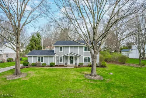 1339 Stonington Rd NW, North Canton, OH 44720