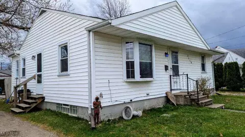 3014 Columbus Ave, Ashtabula, OH 44004 photo 2