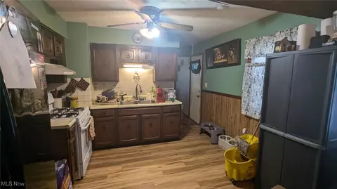 3014 Columbus Ave, Ashtabula, OH 44004 photo 9