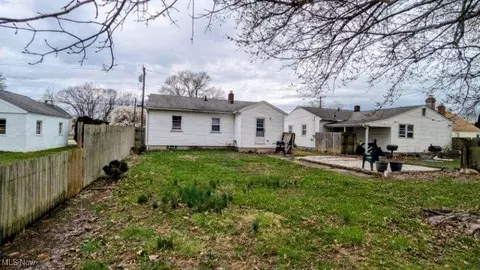 3014 Columbus Ave, Ashtabula, OH 44004 photo 4