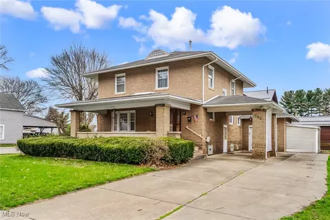 279 E Canal St, Newcomerstown, OH 43832
