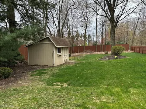 7354 Maple St, Mentor, OH 44060 photo 5